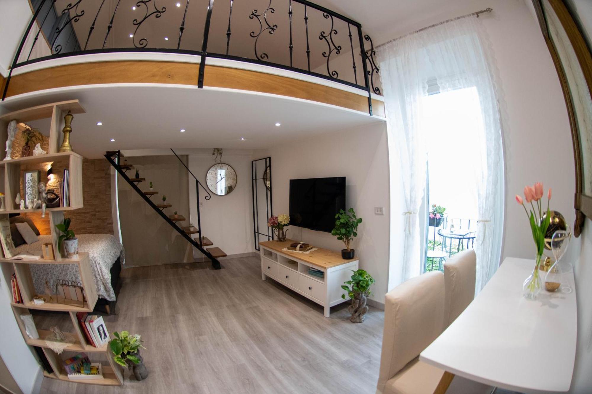 B&B Carpe Diem Vista Lago 카스텔간돌포 외부 사진