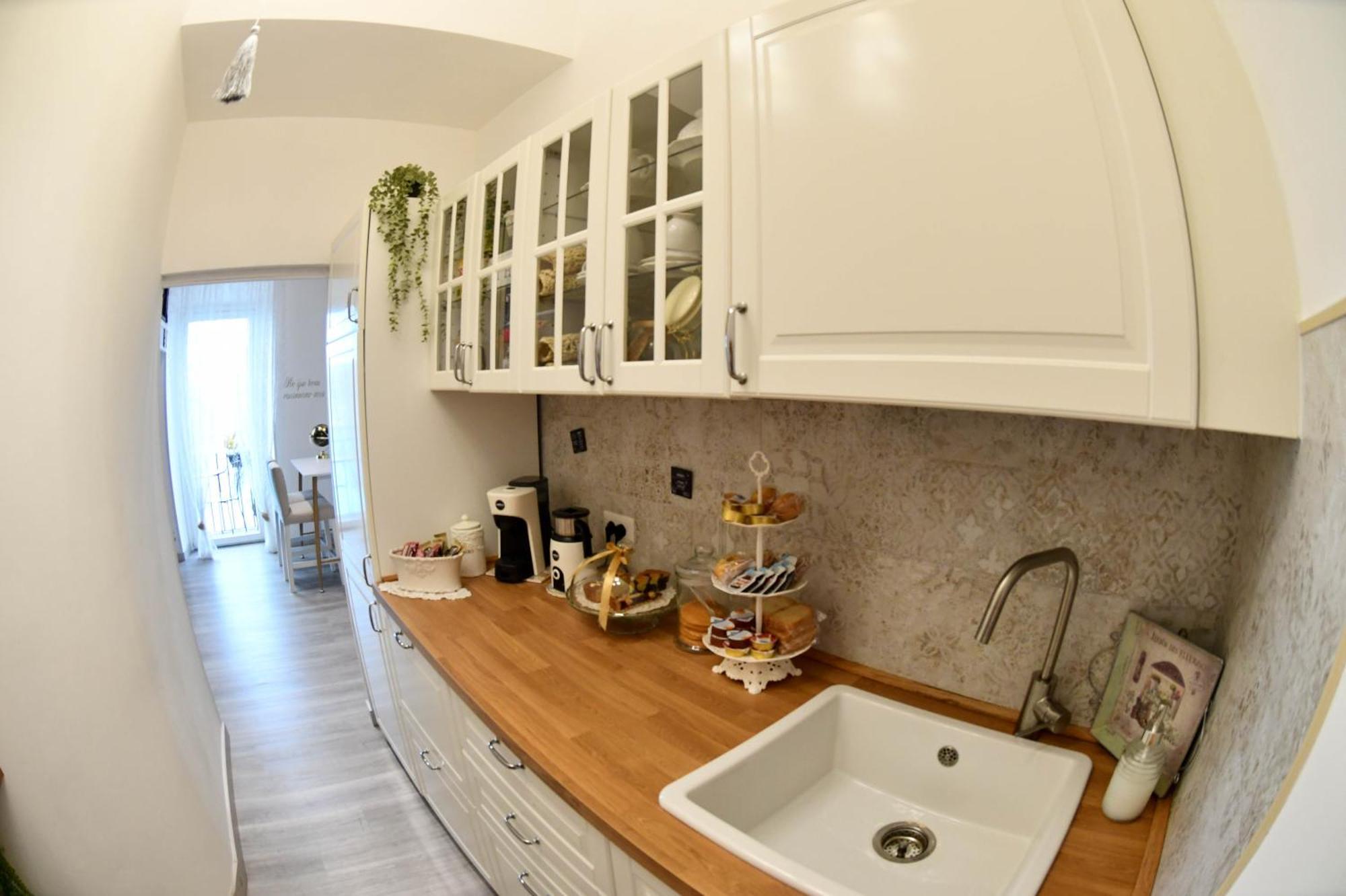 B&B Carpe Diem Vista Lago 카스텔간돌포 외부 사진